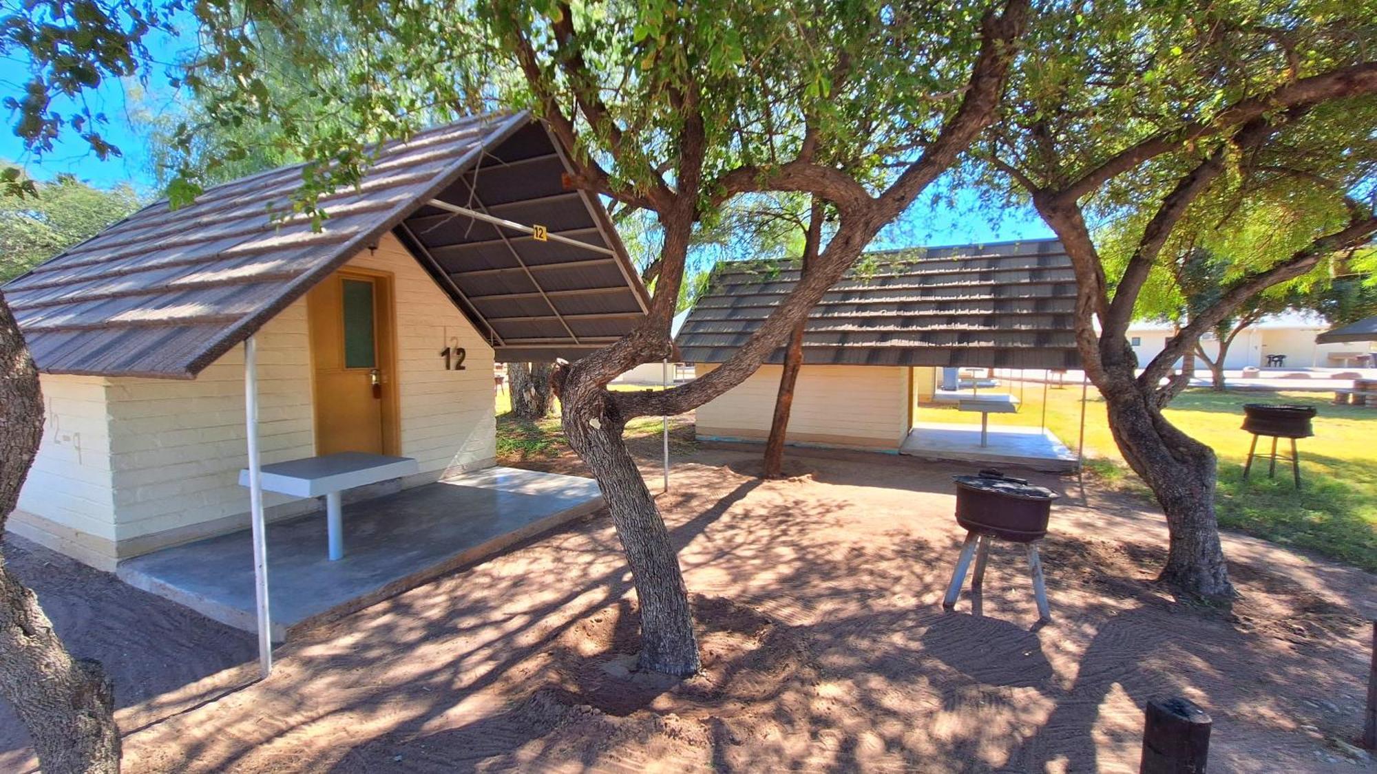 East Gate Rest Camp Διαμέρισμα Buitepos Εξωτερικό φωτογραφία