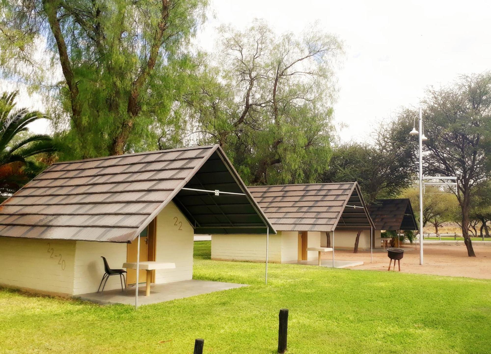 East Gate Rest Camp Διαμέρισμα Buitepos Εξωτερικό φωτογραφία