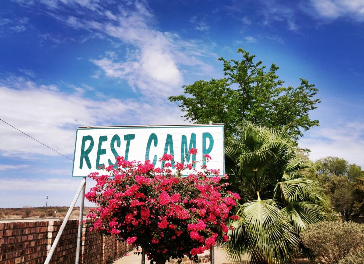East Gate Rest Camp Διαμέρισμα Buitepos Εξωτερικό φωτογραφία