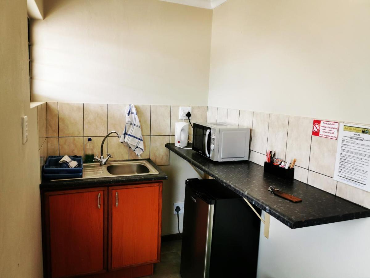 East Gate Rest Camp Διαμέρισμα Buitepos Εξωτερικό φωτογραφία